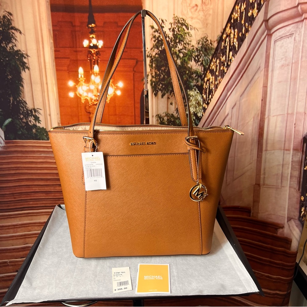 NWT Michael Kors Ciara Large Saffiano Luggage Leather Tote Bag, gorgeous